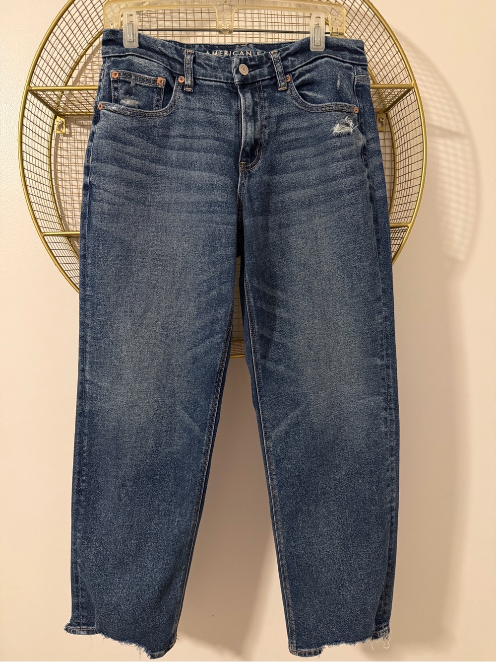 AE American Eagle Stretch Curvy High-Waisted
Straight Jeans - Size 6 Regular